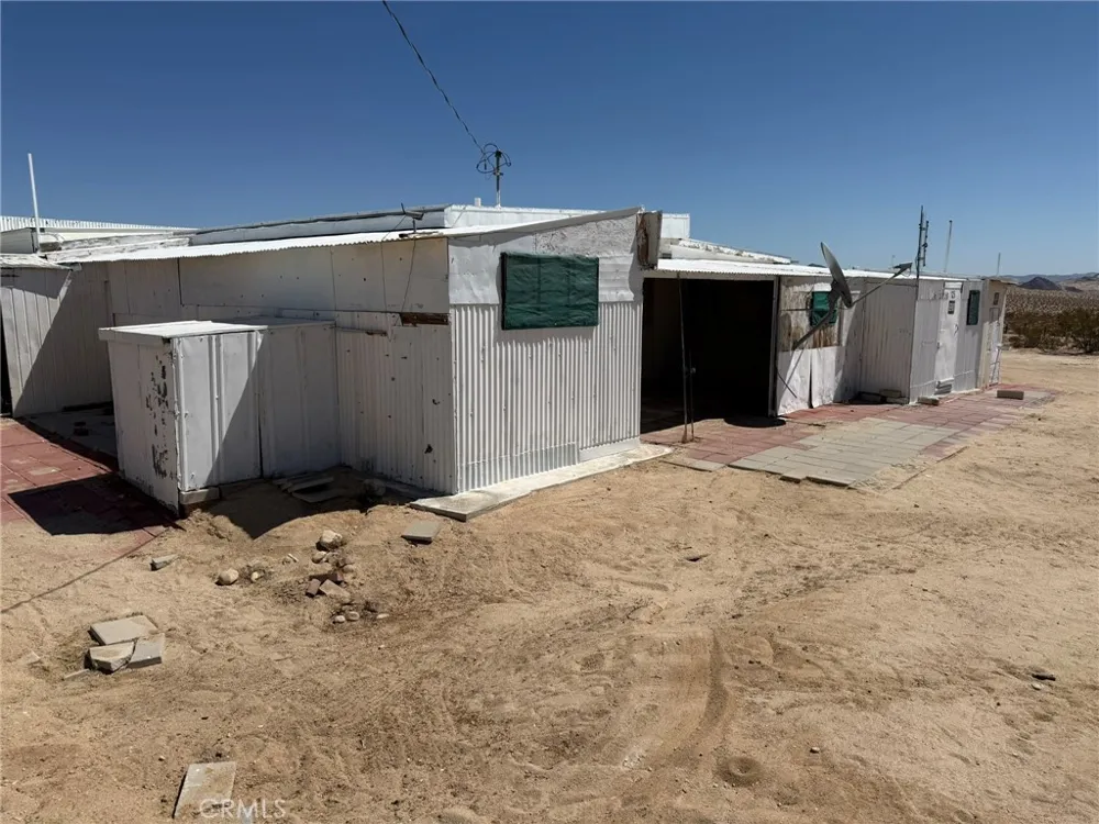 125 Peffer 29 Palms, CA 92277