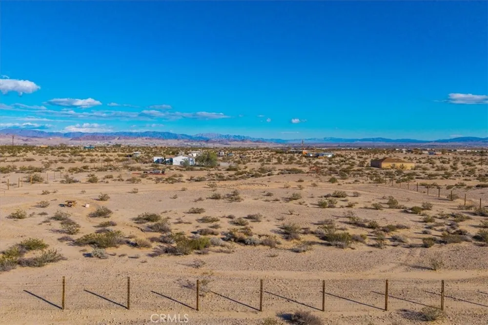 1560 Jackrabbit Trail 29 Palms, CA 92277