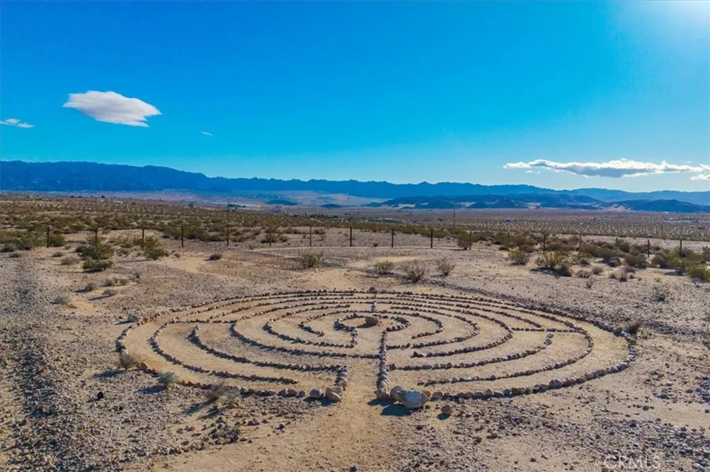 1560 Jackrabbit Trail 29 Palms, CA 92277