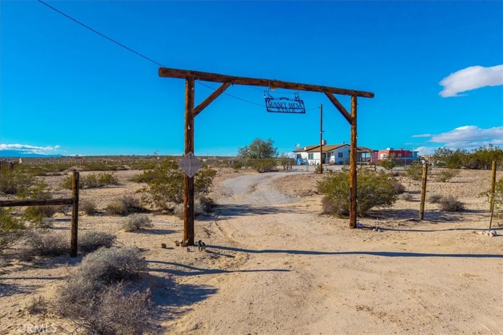 1560 Jackrabbit Trail 29 Palms, CA 92277