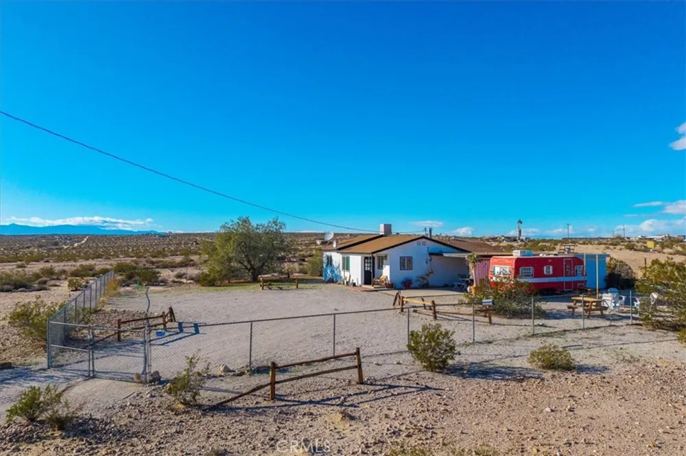 1560 Jackrabbit Trail 29 Palms, CA 92277
