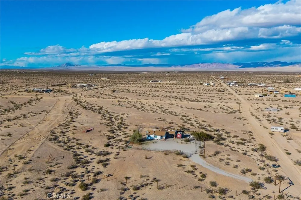 1560 Jackrabbit Trail 29 Palms, CA 92277
