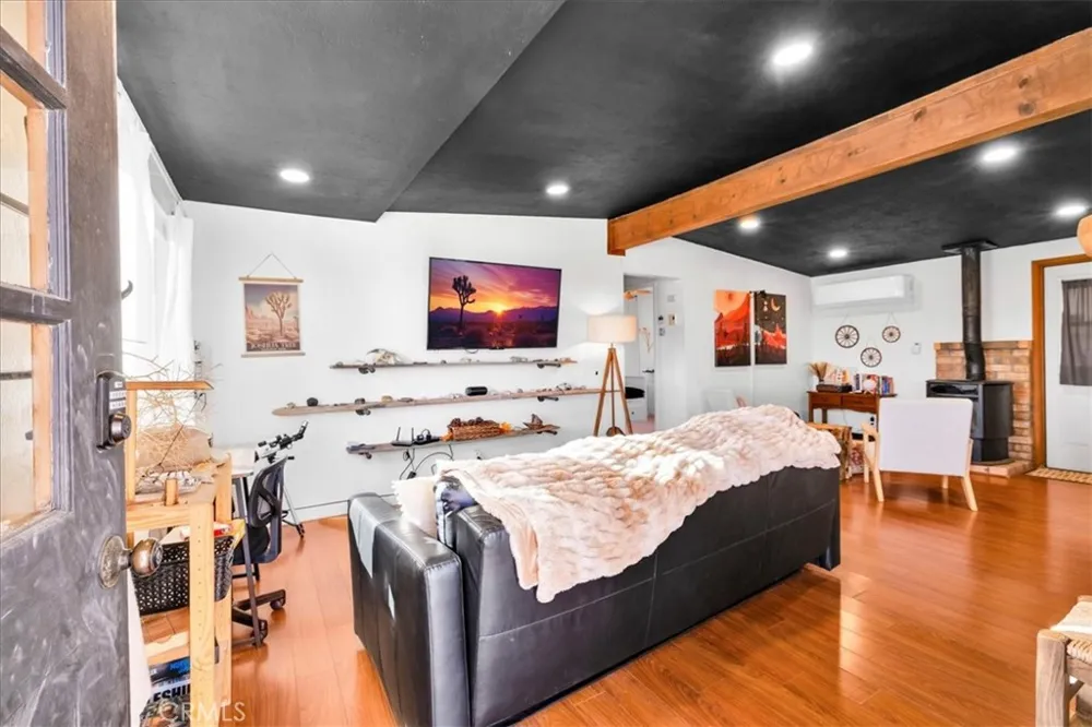 1560 Jackrabbit Trail 29 Palms, CA 92277