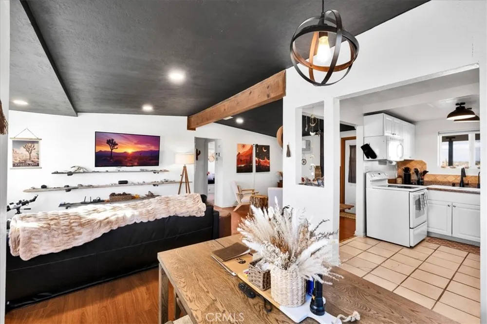 1560 Jackrabbit Trail 29 Palms, CA 92277