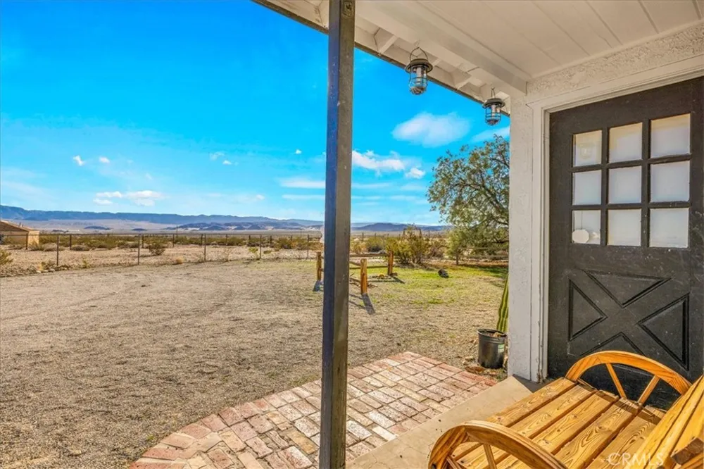 1560 Jackrabbit Trail 29 Palms, CA 92277