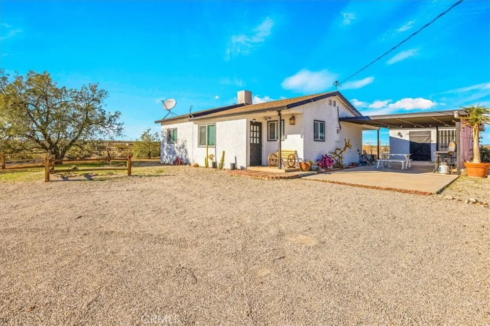 1560 Jackrabbit Trail 29 Palms, CA 92277