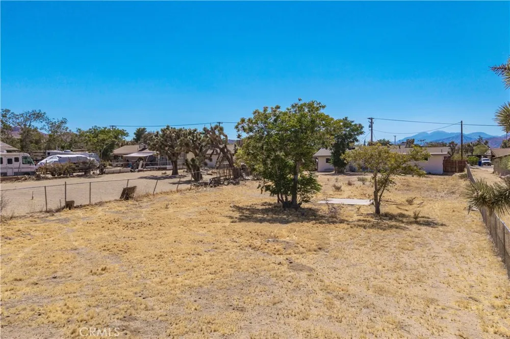 7563 Valley Vista Avenue Yucca Valley, CA 92284