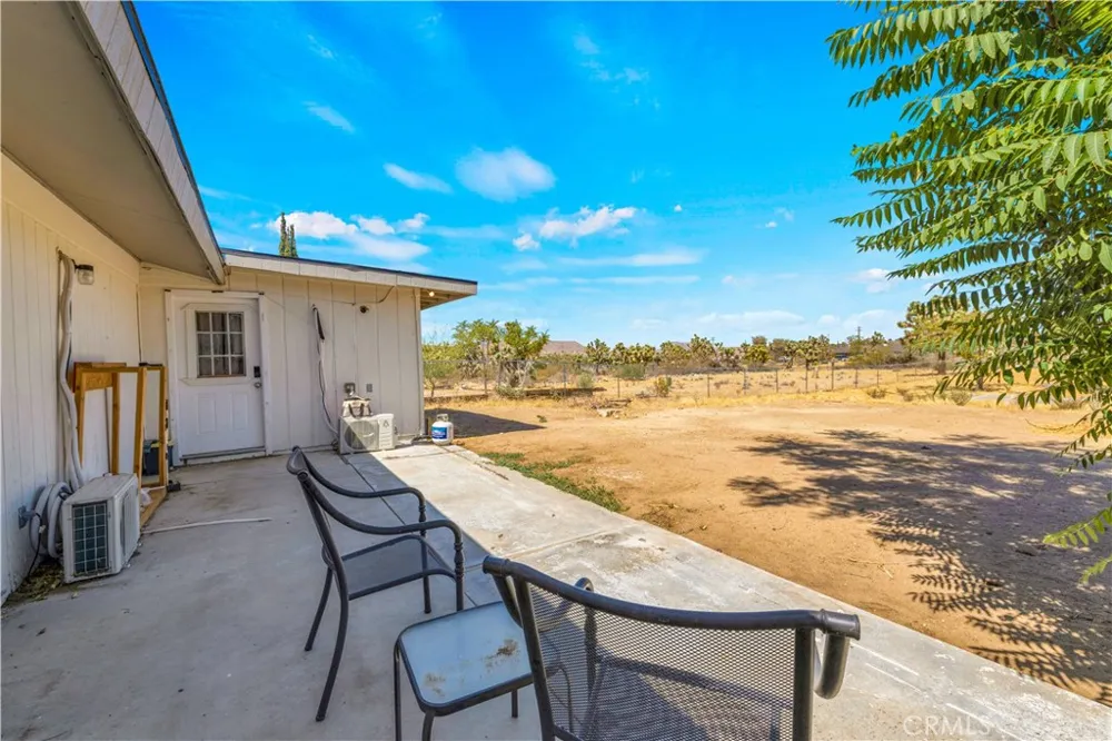 7563 Valley Vista Avenue Yucca Valley, CA 92284