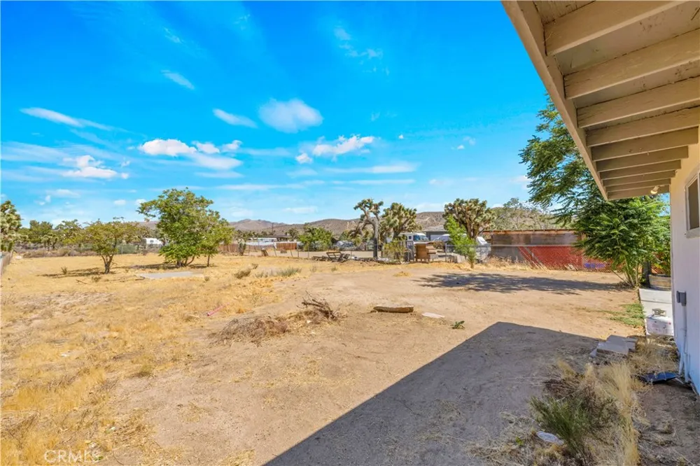 7563 Valley Vista Avenue Yucca Valley, CA 92284