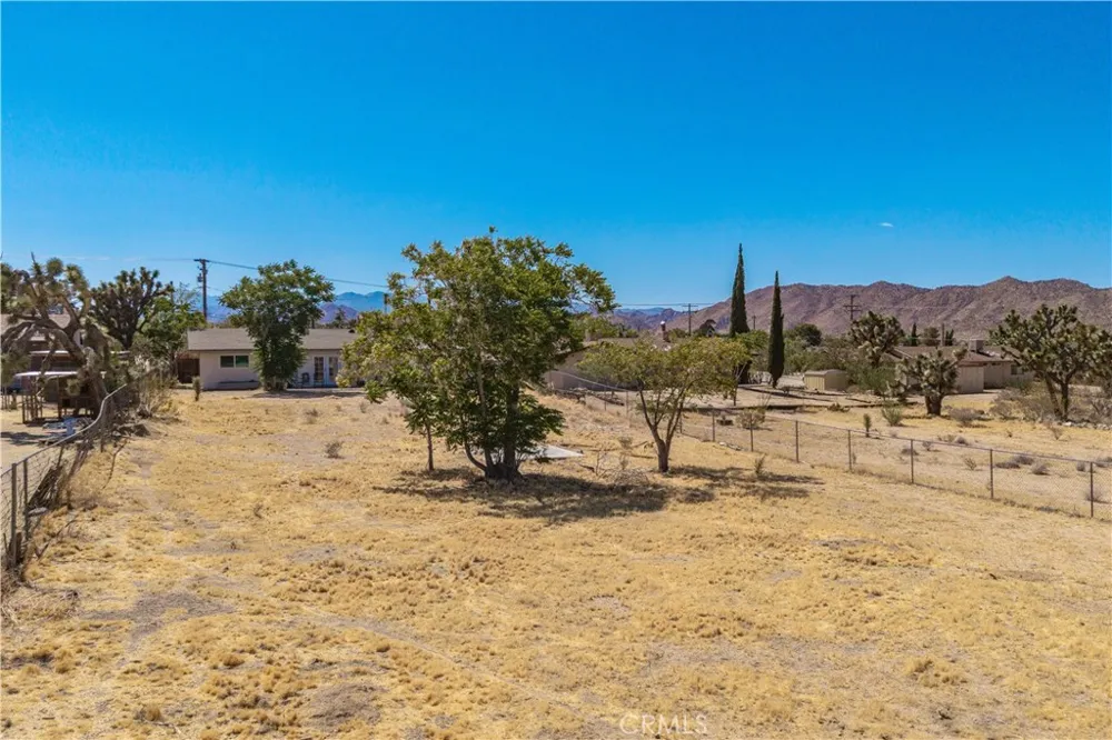 7563 Valley Vista Avenue Yucca Valley, CA 92284