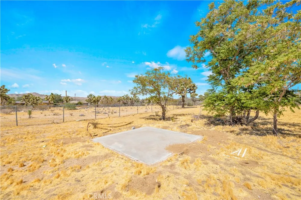 7563 Valley Vista Avenue Yucca Valley, CA 92284