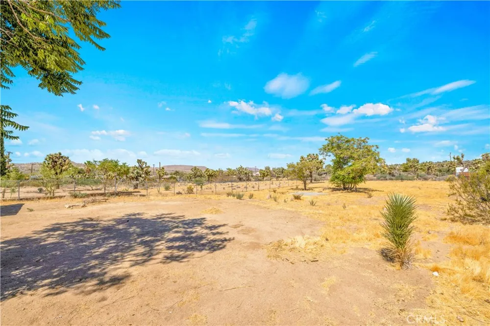 7563 Valley Vista Avenue Yucca Valley, CA 92284