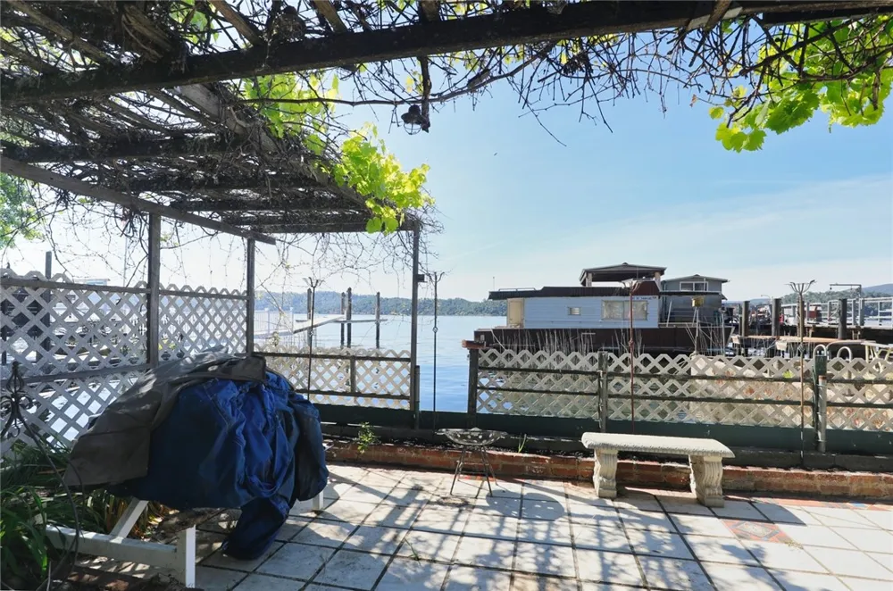 10465 E Highway 20 Clearlake Oaks, CA 95423