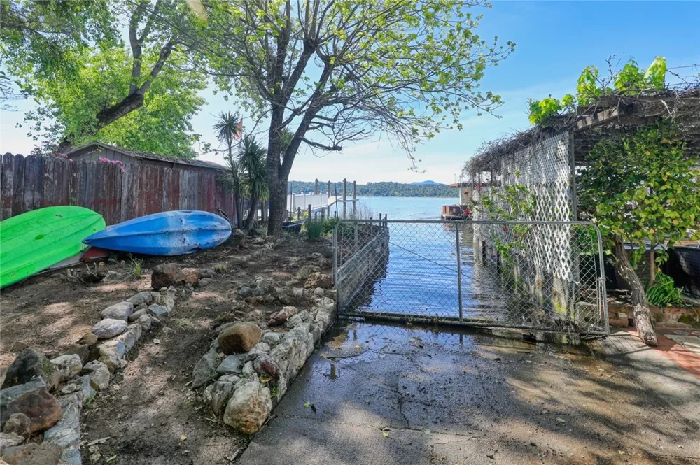 10465 E Highway 20 Clearlake Oaks, CA 95423