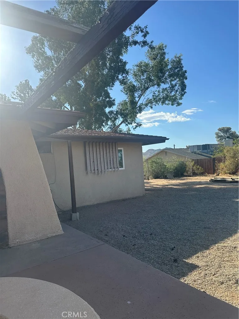 7475 Warren Vista Yucca Valley, CA 92284