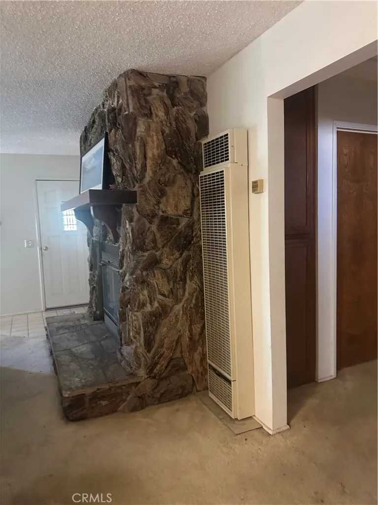 7475 Warren Vista Yucca Valley, CA 92284