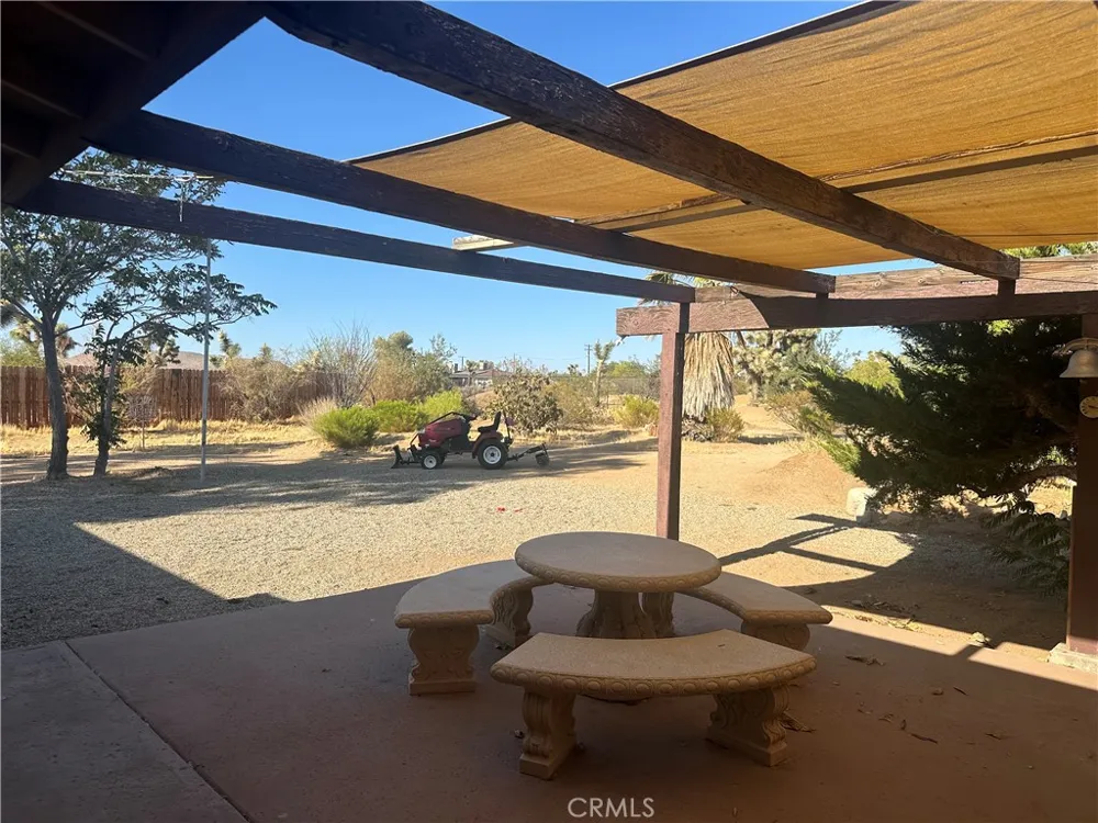 7475 Warren Vista Yucca Valley, CA 92284