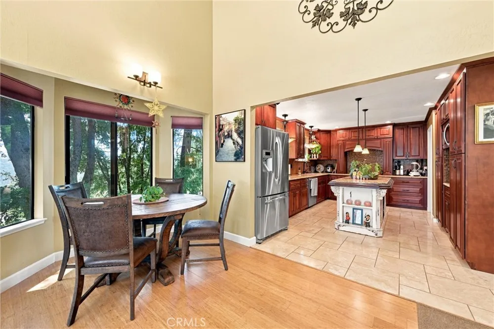9081 Bleuss Court Cobb, CA 95426