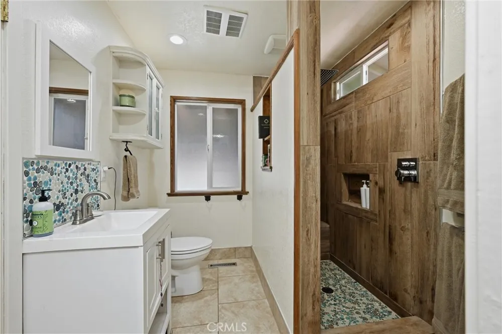 799 19th Street Lakeport, CA 95453