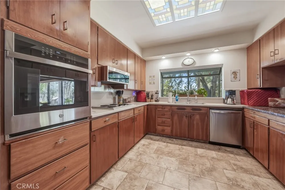 2875 Hill Road Lakeport, CA 95453
