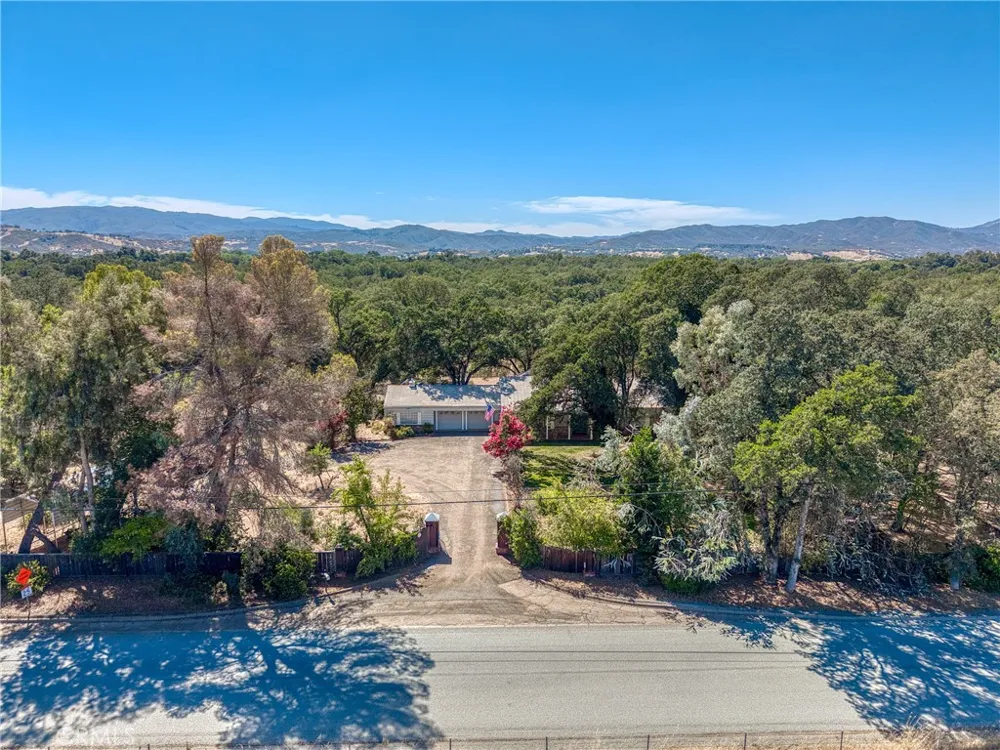 2875 Hill Road Lakeport, CA 95453