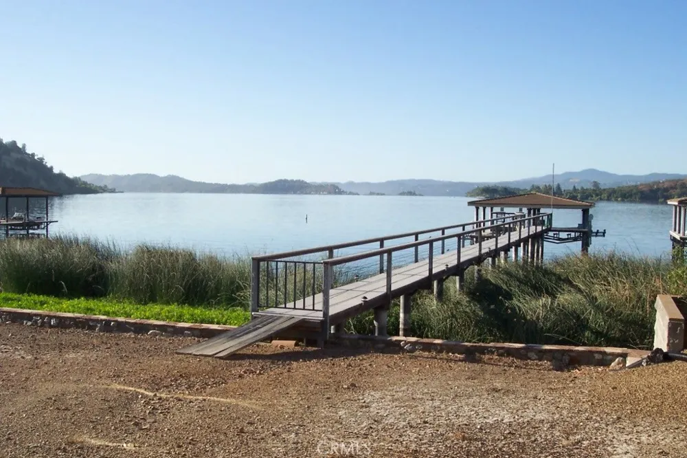 8313 Paradise Lagoon Lucerne, CA 95458