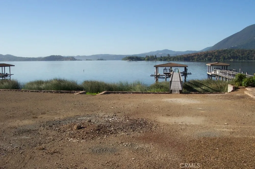 8313 Paradise Lagoon Lucerne, CA 95458