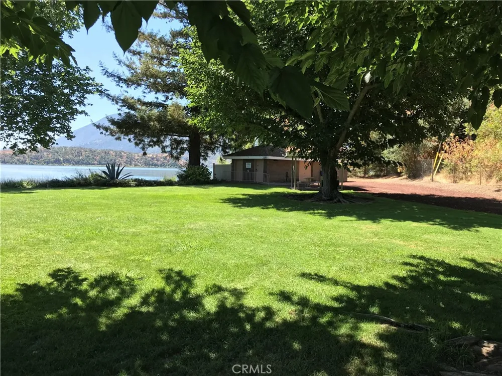 8313 Paradise Lagoon Lucerne, CA 95458