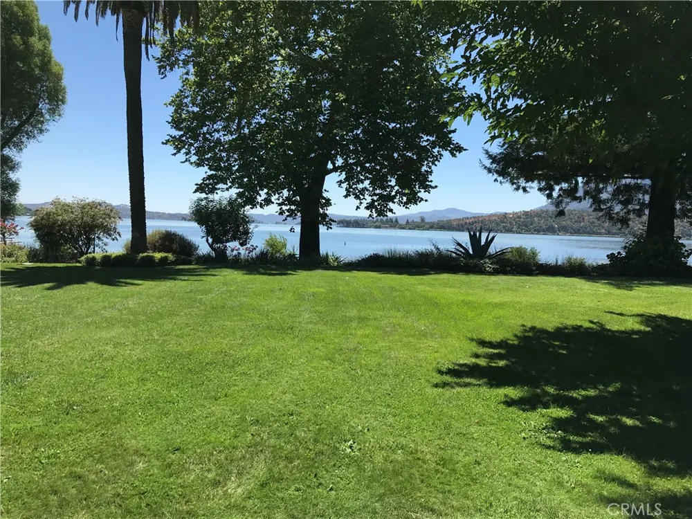 8313 Paradise Lagoon Lucerne, CA 95458