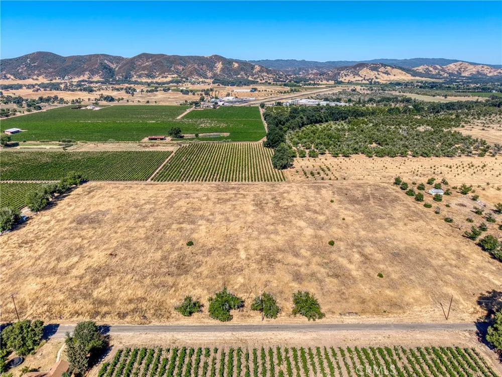 4635 Davis Drive Lakeport, CA 95453
