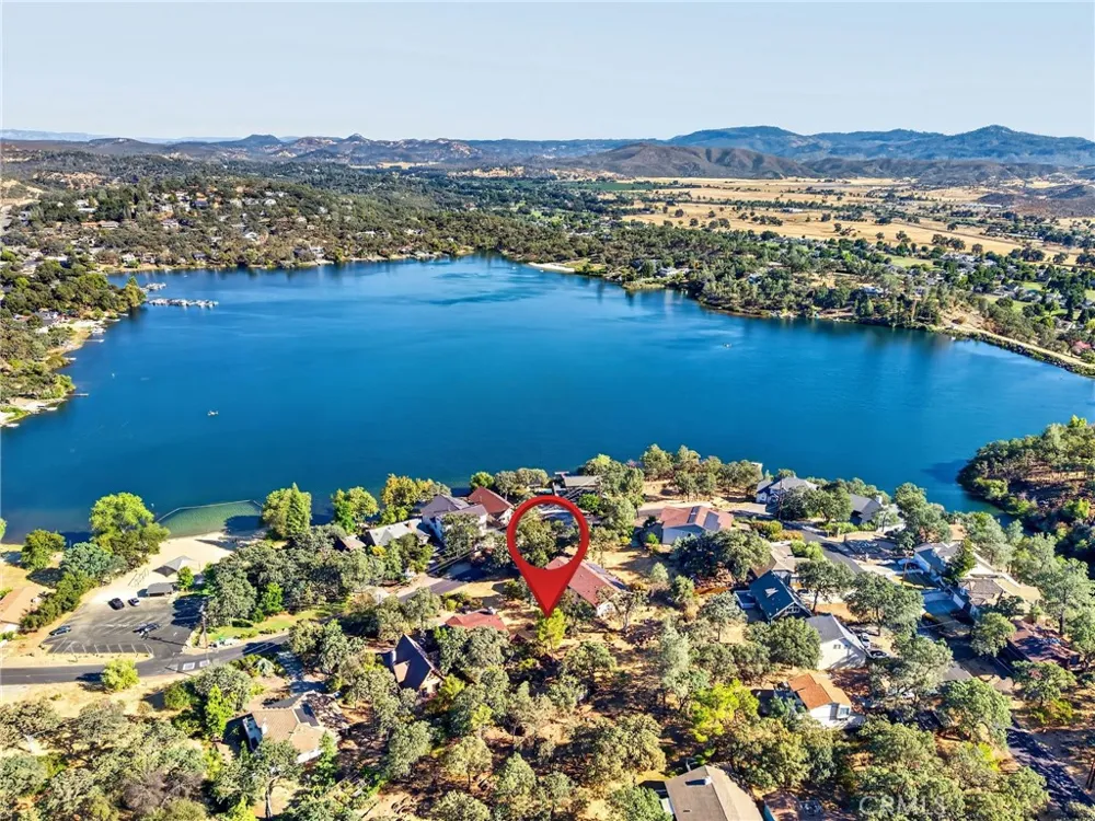 18420 North Shore Drive Hidden Valley Lake, CA 95467