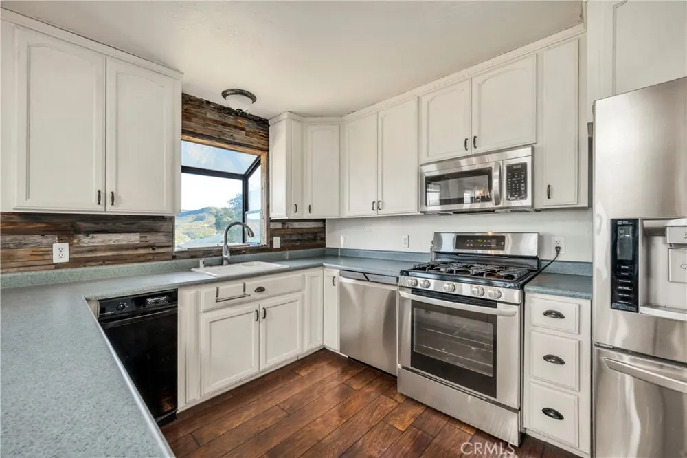2739 Scotts Creek Lakeport, CA 95453