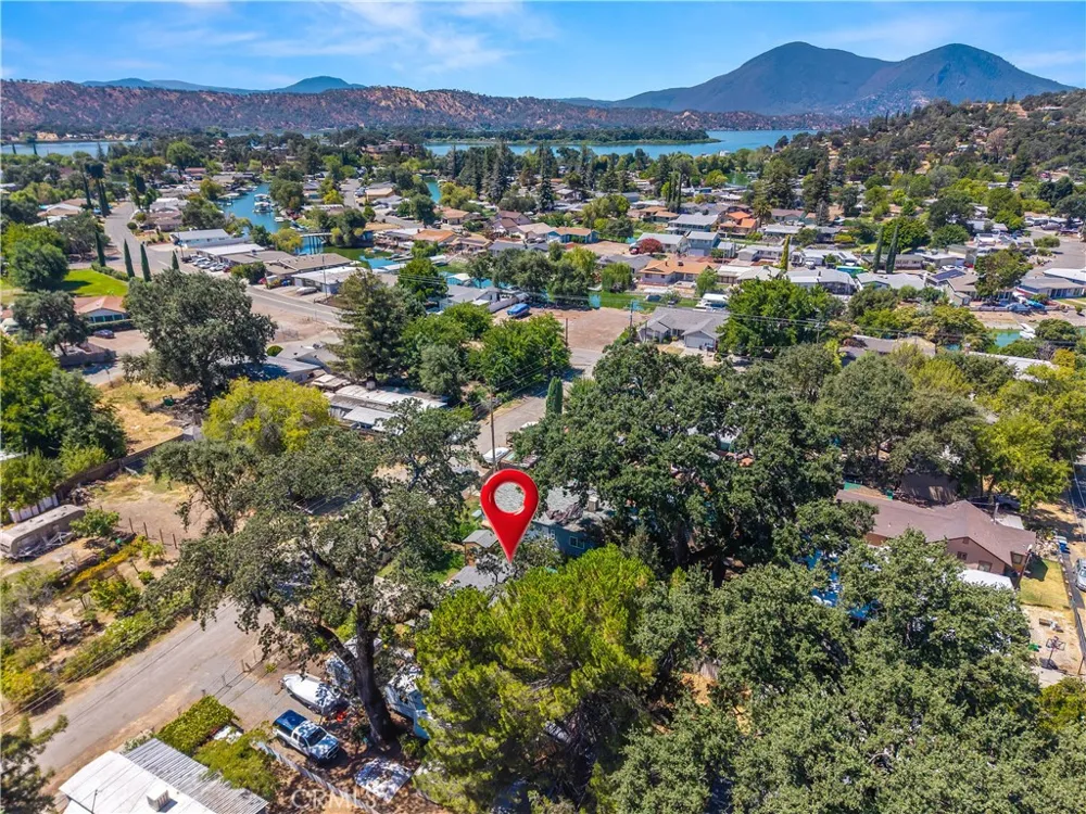 12906 5th Street Clearlake Oaks, CA 95423