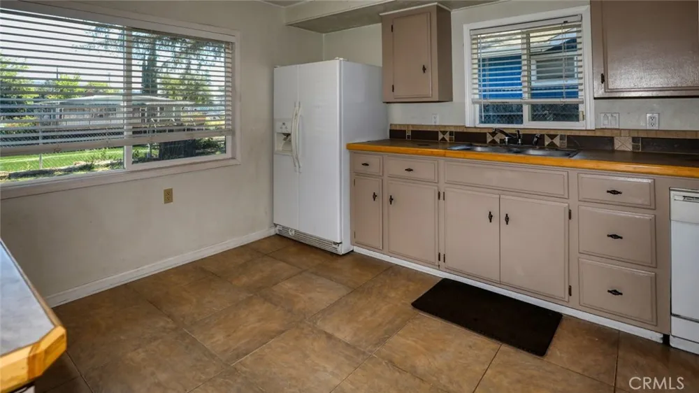 12623 Shoreview Clearlake Oaks, CA 95423