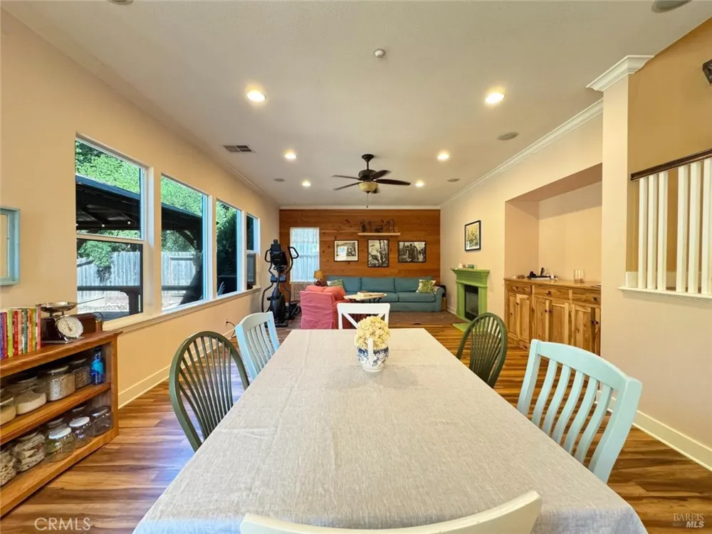 121 Zinfandel Court Cloverdale, CA 95425