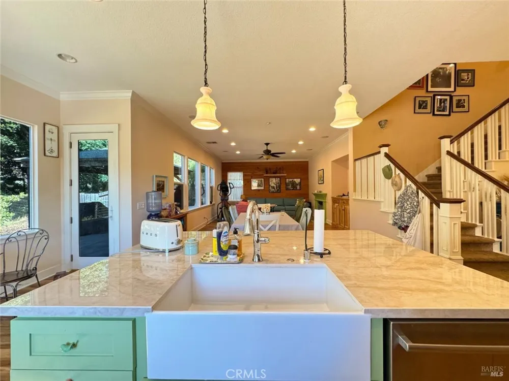 121 Zinfandel Court Cloverdale, CA 95425