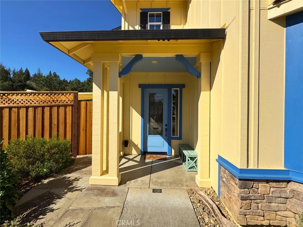 121 Zinfandel Court Cloverdale, CA 95425