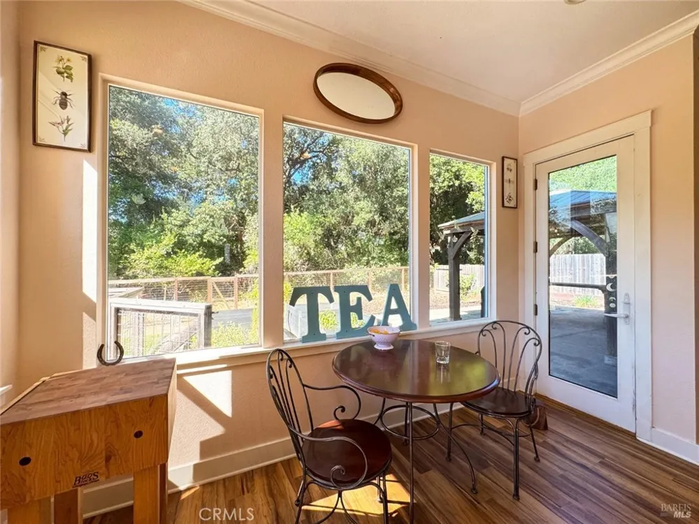 121 Zinfandel Court Cloverdale, CA 95425