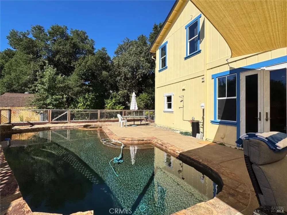 121 Zinfandel Court Cloverdale, CA 95425