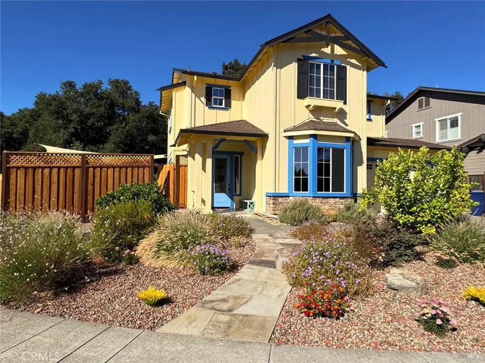 121 Zinfandel Court Cloverdale, CA 95425