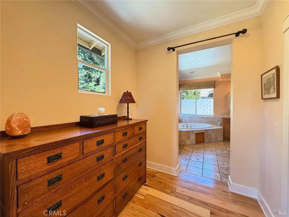 121 Zinfandel Court Cloverdale, CA 95425