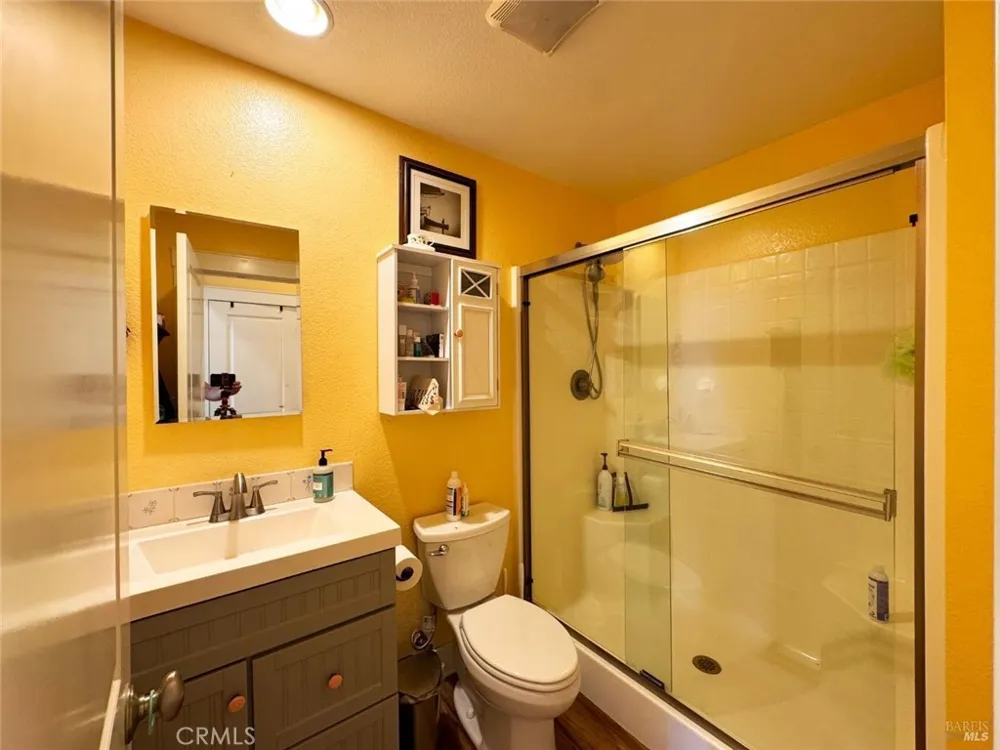 121 Zinfandel Court Cloverdale, CA 95425