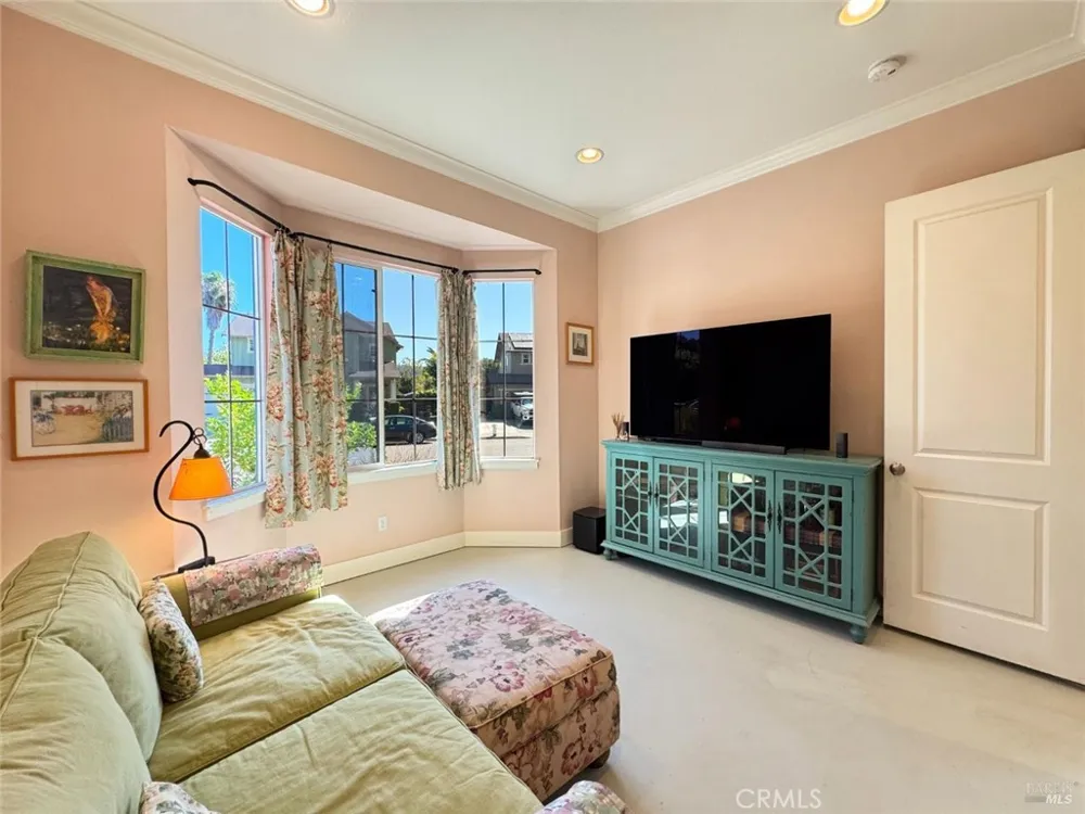 121 Zinfandel Court Cloverdale, CA 95425