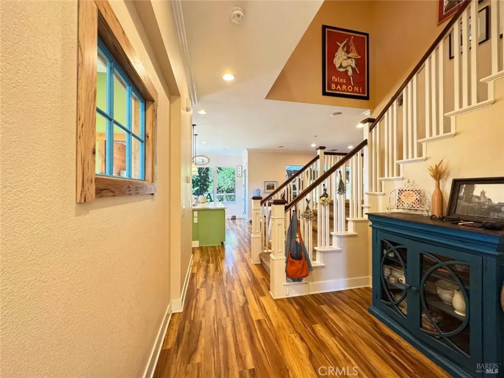 121 Zinfandel Court Cloverdale, CA 95425