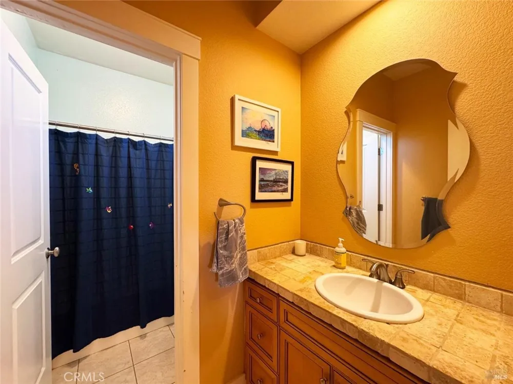 121 Zinfandel Court Cloverdale, CA 95425