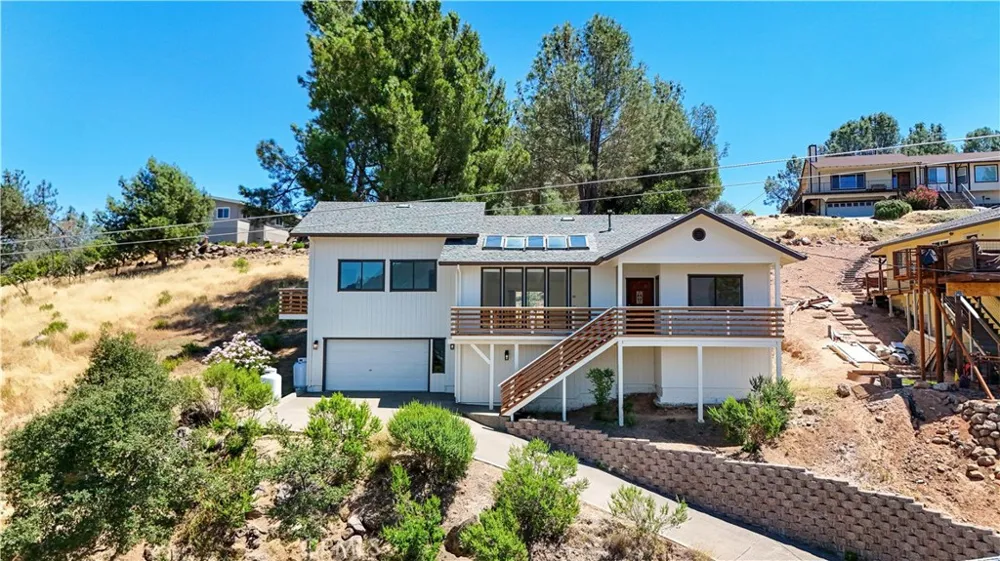 11087 Fairway Kelseyville, CA 95451