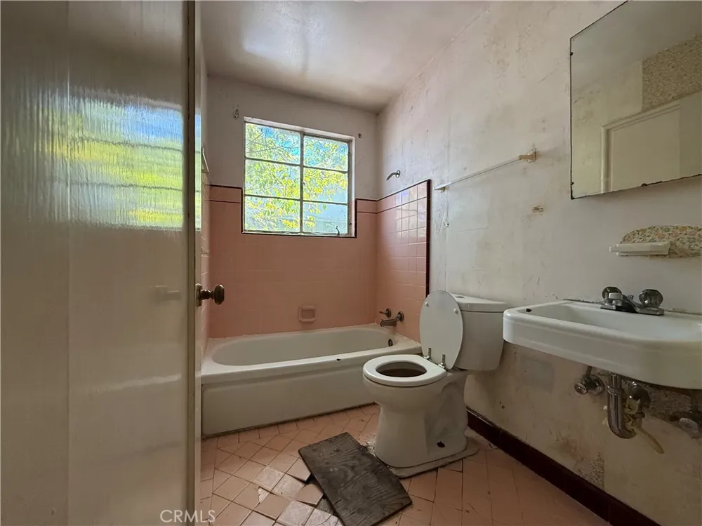 26 Blair Cloverdale, CA 95425