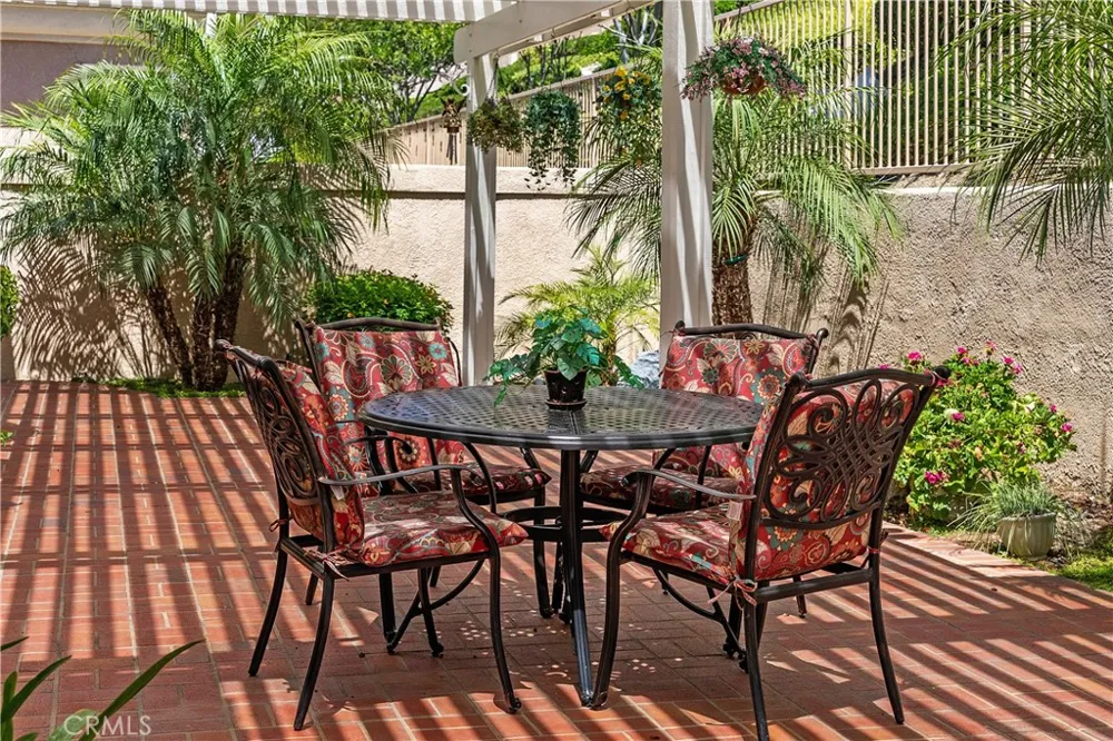 21488 Marana Mission Viejo, CA 92692