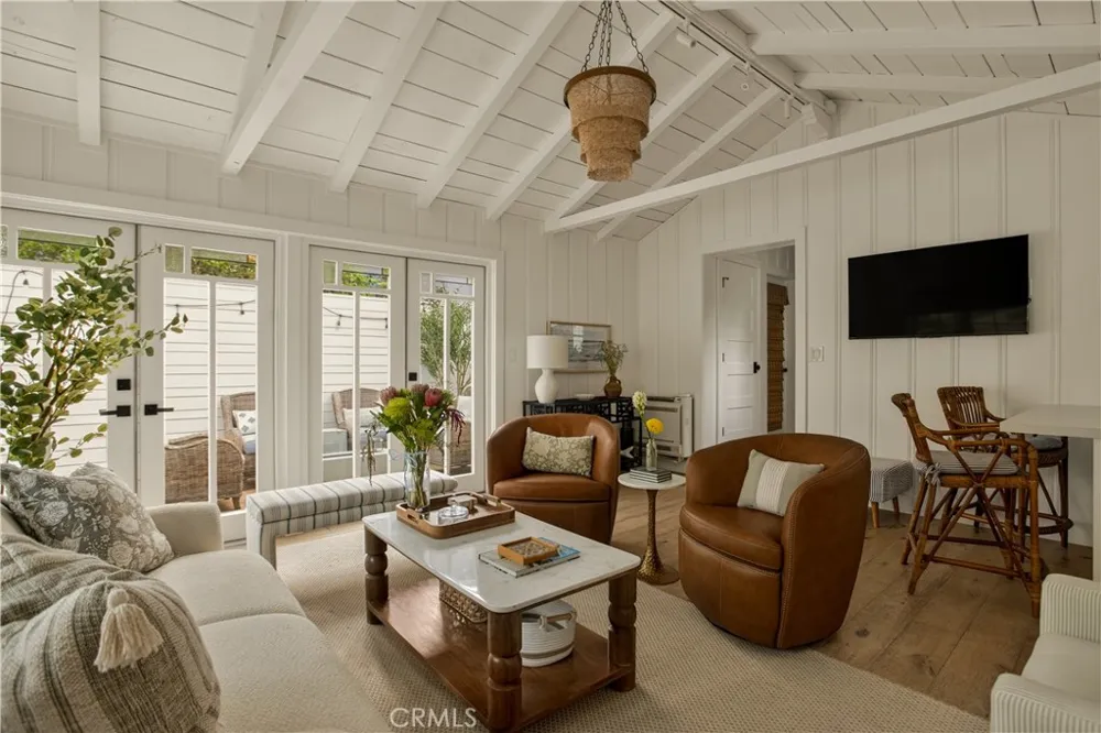 740 Browncroft Drive Laguna Beach, CA 92651
