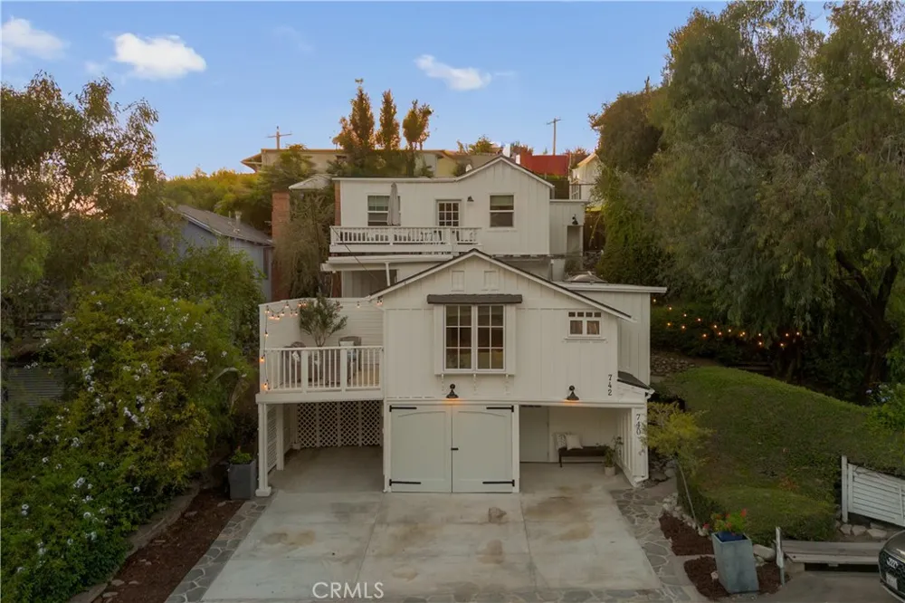 740 Browncroft Drive Laguna Beach, CA 92651